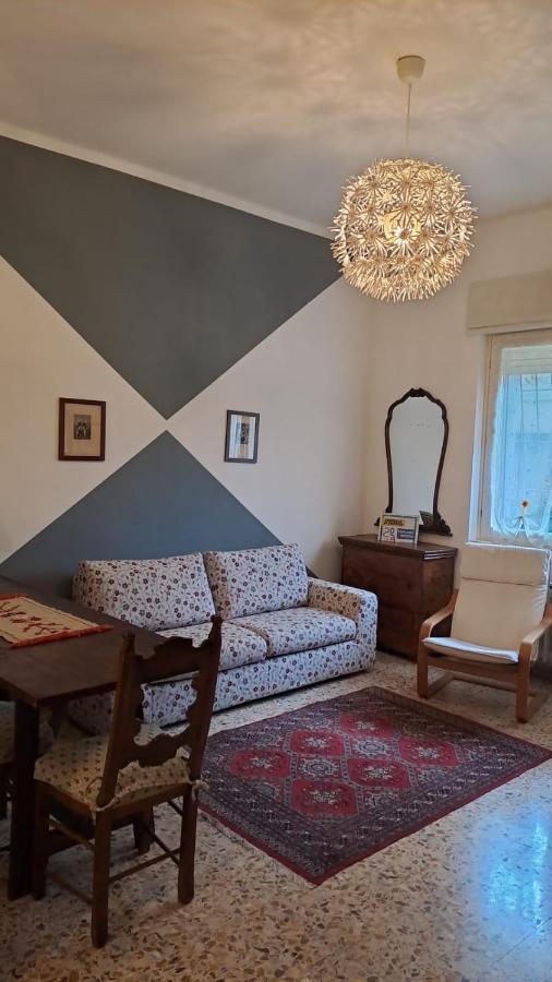 La Casa Di Lucia: Grande Appartamento Con Balcone เบรเชีย ภายนอก รูปภาพ